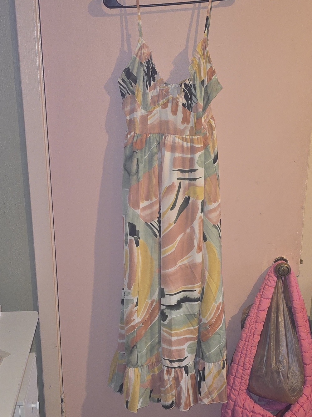 NWT Simplee Multicolor Abstract Print Chiffon Ruffle Maxi Dress - Size Medium